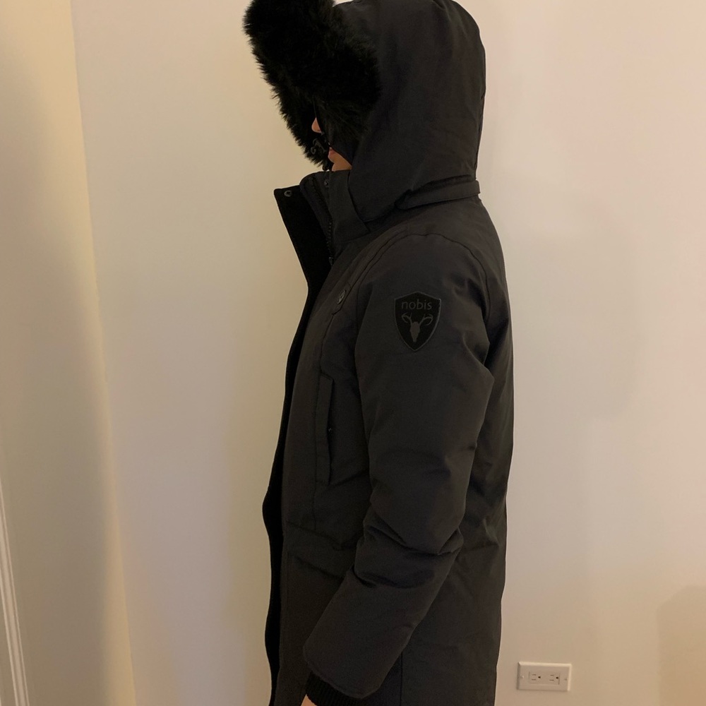 Down coat Nobis